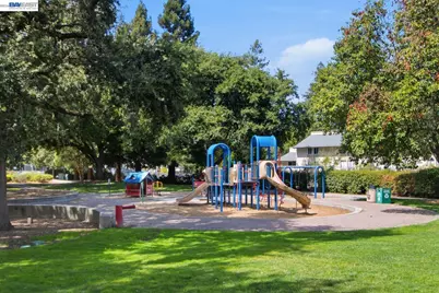 2627 Oak Rd #B, Walnut Creek, CA 94597 - Photo 33