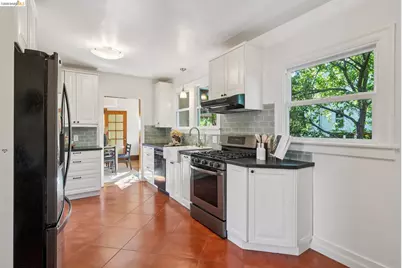 820 Prospect Ave, Oakland, CA 94610 - Photo 13