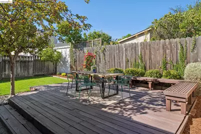 820 Prospect Ave, Oakland, CA 94610 - Photo 29
