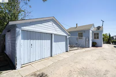 2533 19th Ave, Oakland, CA 94606 - Photo 5