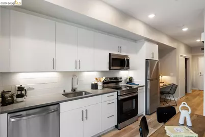 260 Brooklyn Basin Way #437, Oakland, CA 94606 - Photo 9