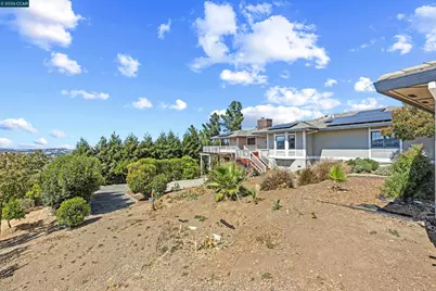 840 Ridge Dr, Concord, CA 94518 - Photo 49