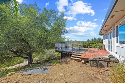 840 Ridge Dr, Concord, CA 94518 - Photo 47