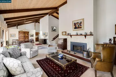 7160 Thorndale Dr, Oakland, CA 94611 - Photo 17