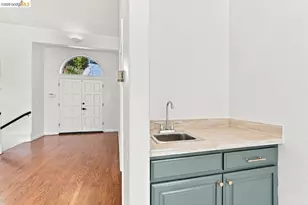 6163 Girvin Dr, Oakland, CA 94611 - Photo 19