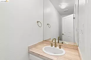 6163 Girvin Dr, Oakland, CA 94611 - Photo 31
