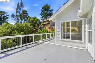 6163 Girvin Dr, Oakland, CA 94611 - Photo 11