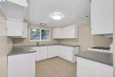 16871 Ehle St, Castro Valley, CA 94578 - Photo 7