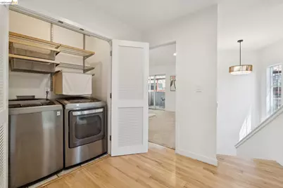 2170 Arrowhead Dr, Oakland, CA 94611 - Photo 35