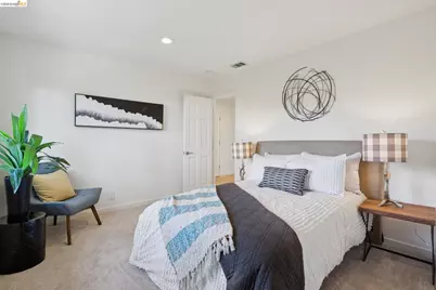 2170 Arrowhead Dr, Oakland, CA 94611 - Photo 33