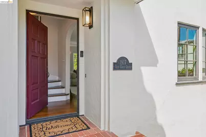 1917 Oak Crest Dr, Oakland, CA 94602 - Photo 5