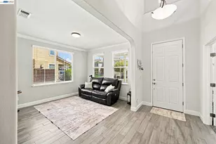 3694 Otter Brook Loop, Discovery Bay, CA 94505 - Photo 5