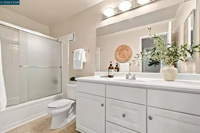 1447 Marchbanks Dr #1, Walnut Creek, CA 94598 - Photo 15