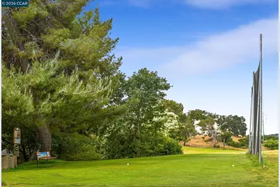 1447 Marchbanks Dr #1, Walnut Creek, CA 94598 - Photo 33