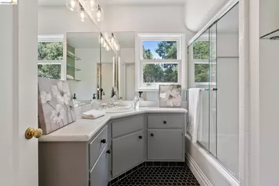 4352 Anderson Ave, Oakland, CA 94619 - Photo 29