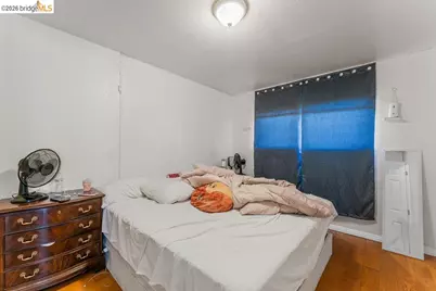 10582 Topanga Dr, Oakland, CA 94603 - Photo 51