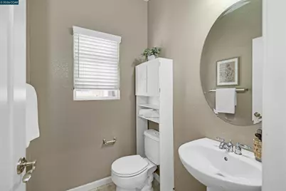 2063 Lewis St, Hercules, CA 94547 - Photo 15