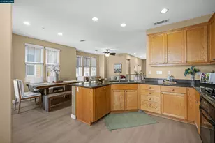 2063 Lewis St, Hercules, CA 94547 - Photo 25