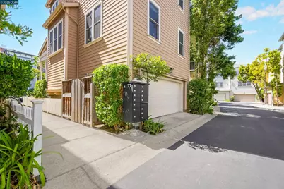 2063 Lewis St, Hercules, CA 94547 - Photo 41