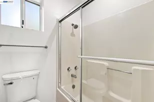 685 Dartmore Ln, Hayward, CA 94544 - Photo 17