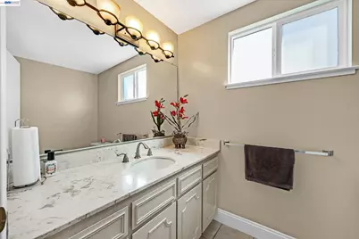 4162 Fairlands Dr, Pleasanton, CA 94588 - Photo 17