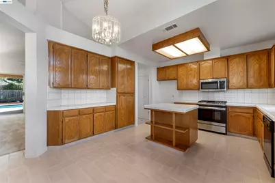 534 Reisling Ct, Manteca, CA 95337 - Photo 11