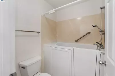 534 Reisling Ct, Manteca, CA 95337 - Photo 23