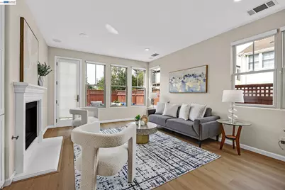 380 Tucker Ave, Alameda, CA 94501 - Photo 11