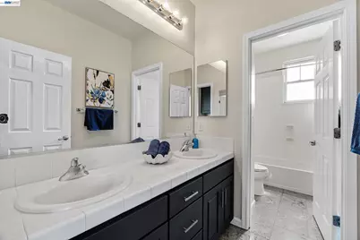 380 Tucker Ave, Alameda, CA 94501 - Photo 31