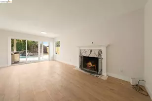 9339 Mira Del Rio Dr, Sacramento, CA 95827 - Photo 5