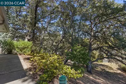 2877 Ptarmigan Dr #2, Walnut Creek, CA 94595 - Photo 29