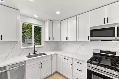 9308 F St, Oakland, CA 94603 - Photo 13