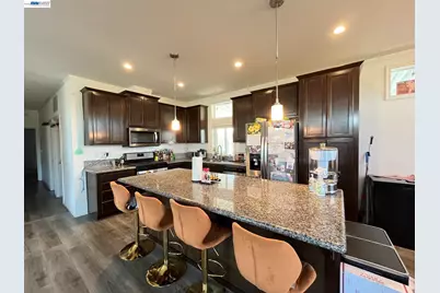 2702 Pueblo Creek, Hayward, CA 94545 - Photo 3