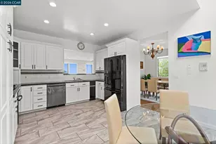 5 Schooner Hill, Oakland, CA 94618 - Photo 17