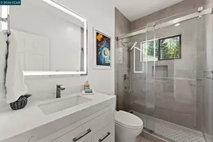 5 Schooner Hill, Oakland, CA 94618 - Photo 29