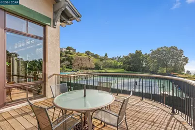 5 Schooner Hill, Oakland, CA 94618 - Photo 71
