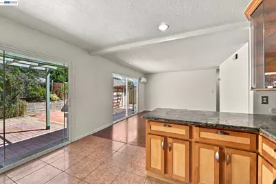 33438 University Dr, Union City, CA 94587 - Photo 17