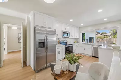 9802 Davona Dr, San Ramon, CA 94583 - Photo 13