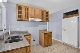 2244 20th St, Oakland, CA 94606 - Photo 57