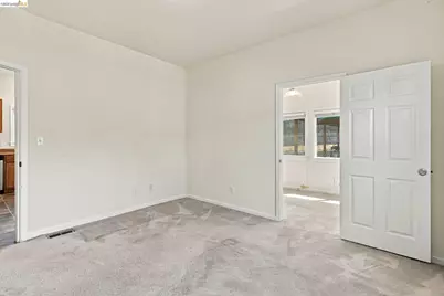 1926 14th Ave, Oakland, CA 94606 - Photo 17