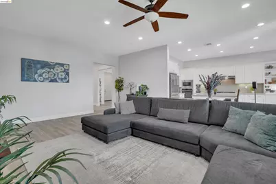 7364 Bay Harbor Way, Discovery Bay, CA 94505 - Photo 15