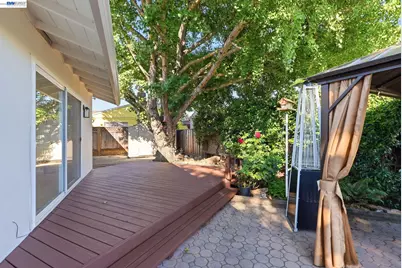 2394 Tahiti St, Hayward, CA 94545 - Photo 31