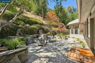 11 Redwood Cir, Lafayette, CA 94549 - Photo 37