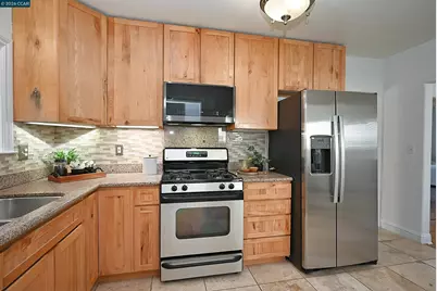 1035 Palm Ave, Martinez, CA 94553 - Photo 11