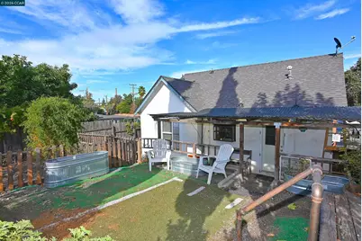 1035 Palm Ave, Martinez, CA 94553 - Photo 23