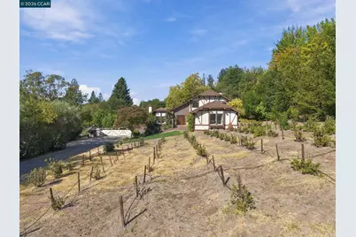 945 Stow Ln, Lafayette, CA 94549 - Photo 43