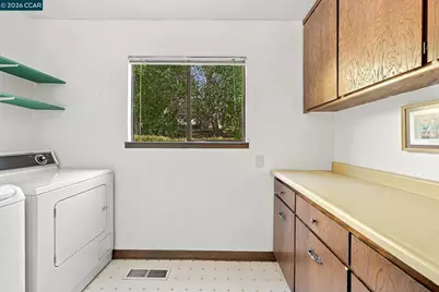 945 Stow Ln, Lafayette, CA 94549 - Photo 23