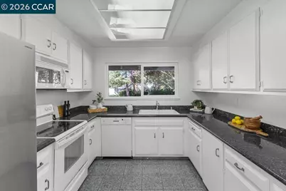 143 Miramonte Dr, Moraga, CA 94556 - Photo 11