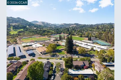 143 Miramonte Dr, Moraga, CA 94556 - Photo 41