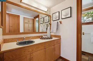 33 Oakwood, Orinda, CA 94563 - Photo 11
